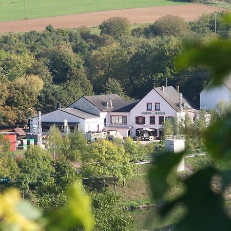 Wein Erlebnis Hotel Maimuehle ペルル エクステリア 写真