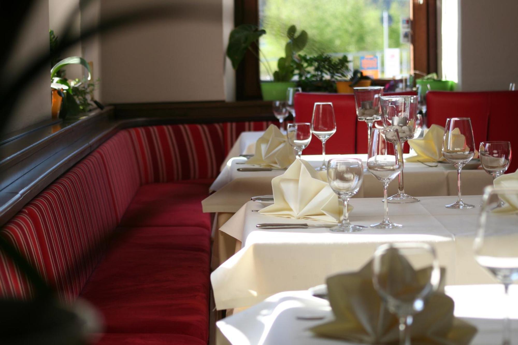 Wein Erlebnis Hotel Maimuehle ペルル エクステリア 写真