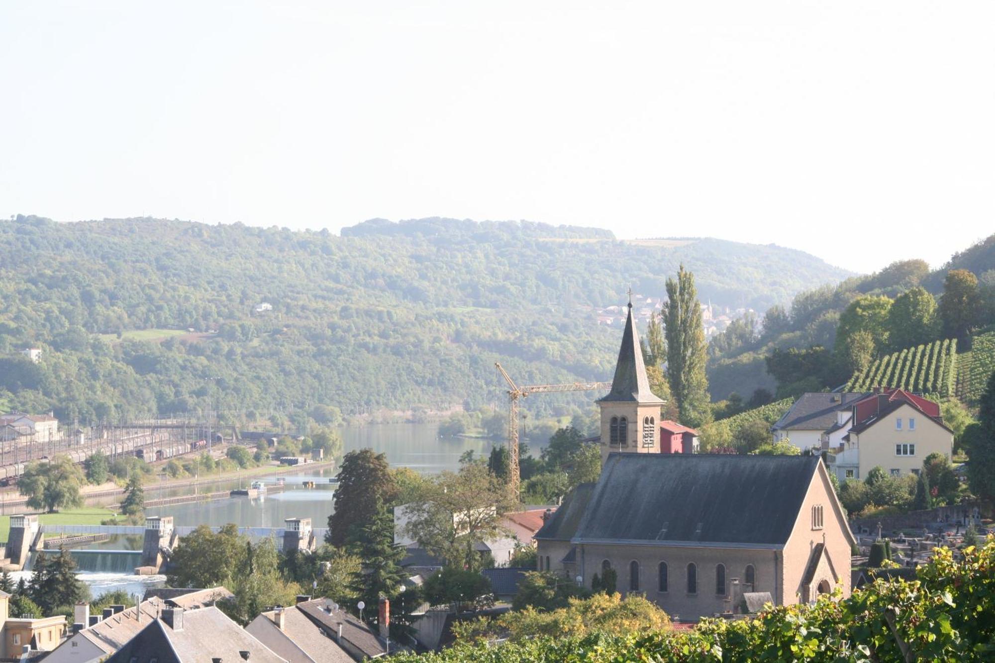 Wein Erlebnis Hotel Maimuehle ペルル エクステリア 写真