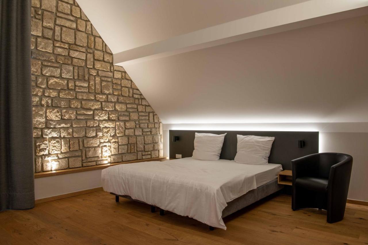 Wein Erlebnis Hotel Maimuehle ペルル エクステリア 写真
